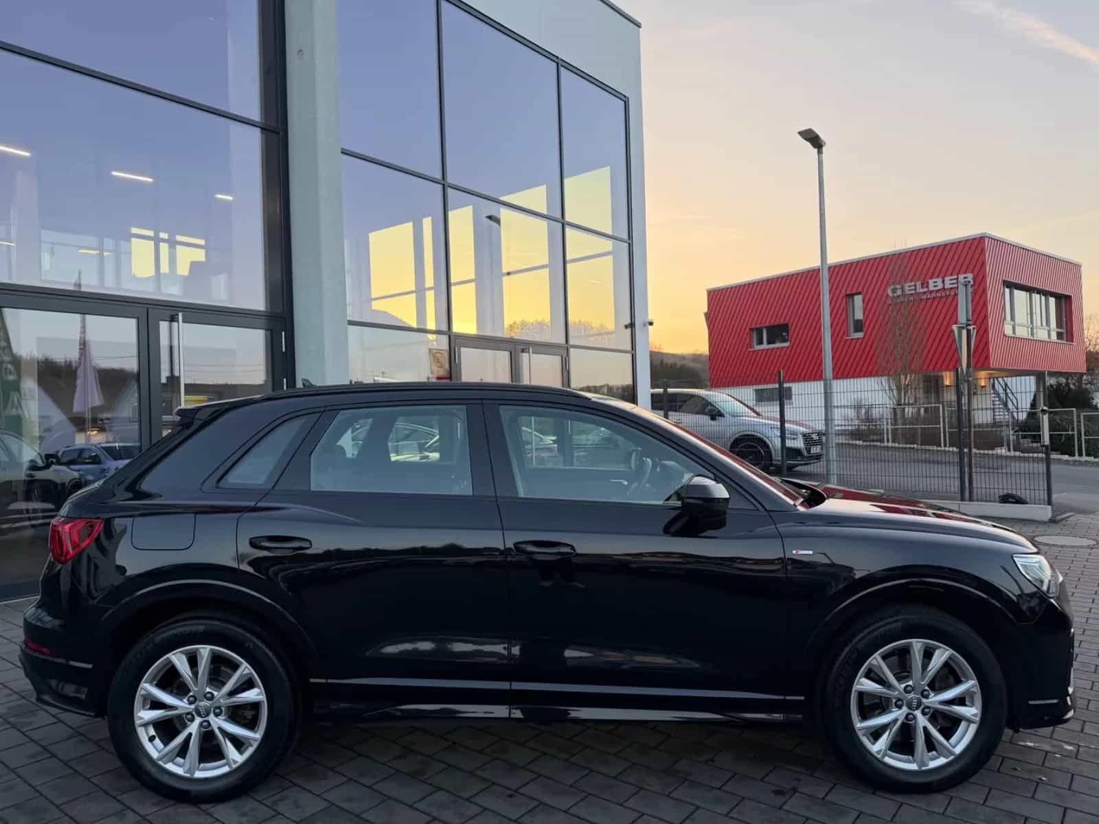 Audi Q3 06/2019-photo-9