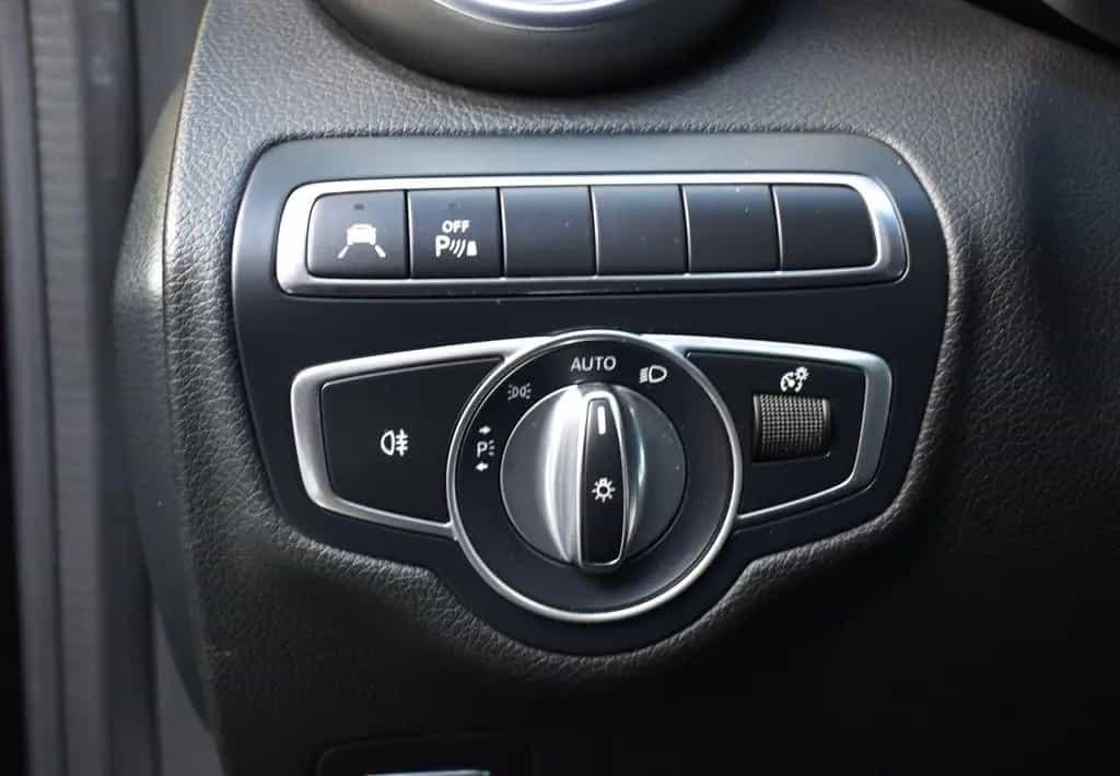 Mercedes-Benz C 300 /AMG INTERIEUR-PAKET/AMG-PAKET/SPURHALTE 05/2017-photo-22