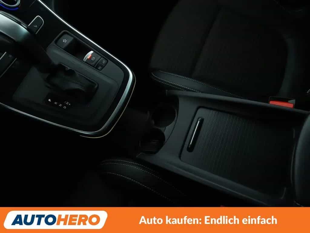 Renault Scenic 1.3 TCe Energy BOSE-Edition *NAV*TEMP*PDC 07/2018-photo-23