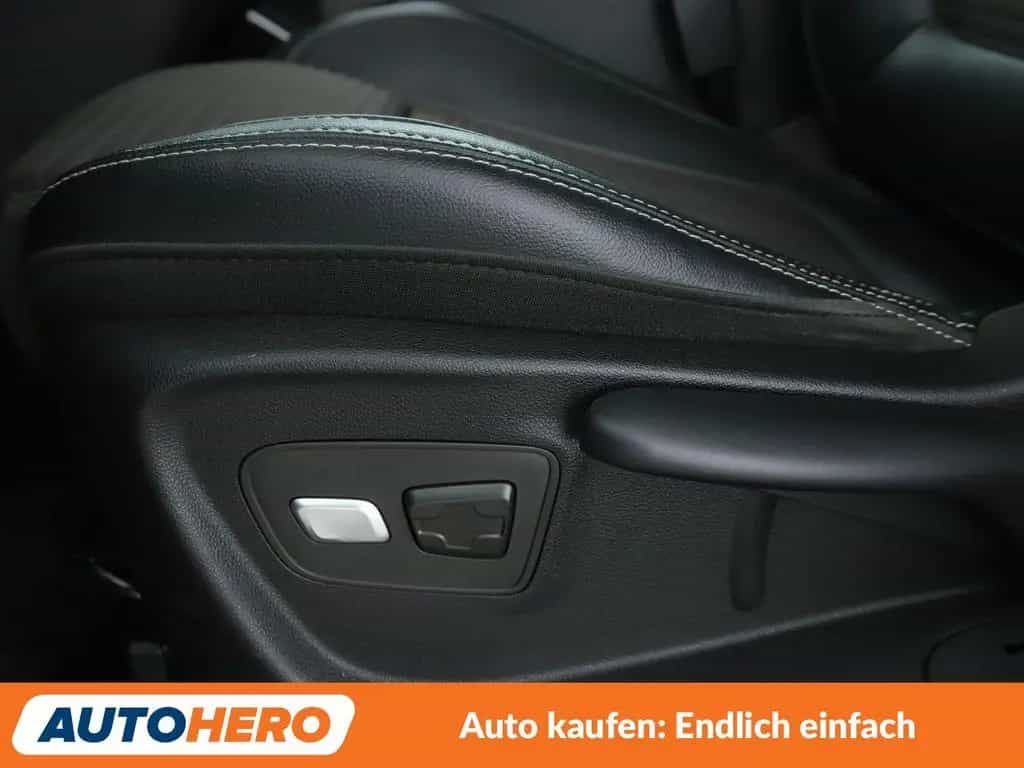 Renault Scenic 1.3 TCe Energy BOSE-Edition *NAV*TEMP*PDC 07/2018-photo-26