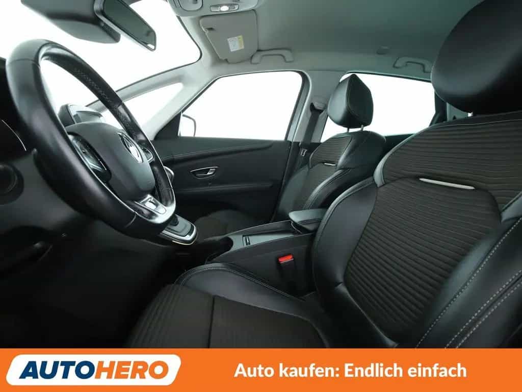 Renault Scenic 1.3 TCe Energy BOSE-Edition *NAV*TEMP*PDC 07/2018-photo-9
