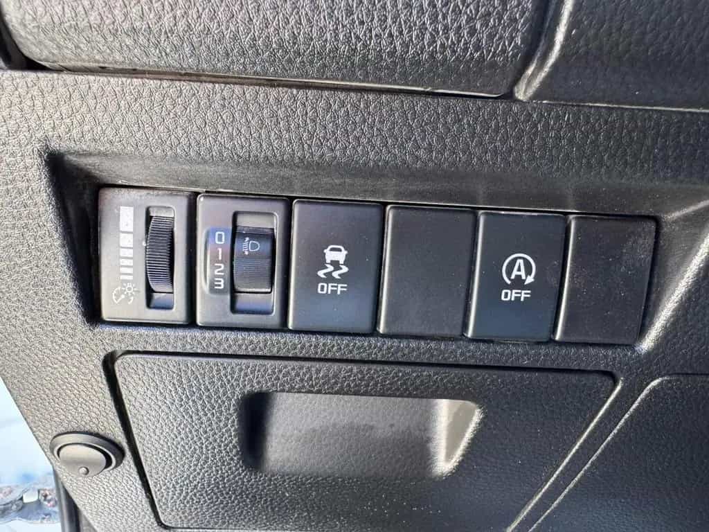 Isuzu D-Max 4WD DOUBLE CAB*LEDER*AHK*NAVI*LED* 01/2022-photo-15
