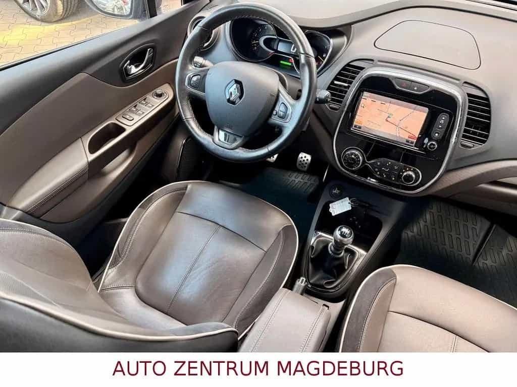 Renault Captur Elysee KLIMAAUT*NAV*LEDER*KAMERA 11/2015-photo-12
