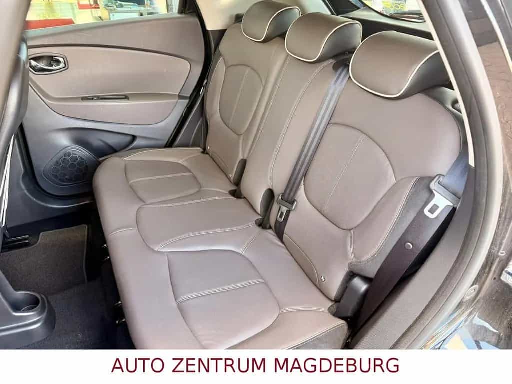 Renault Captur Elysee KLIMAAUT*NAV*LEDER*KAMERA 11/2015-photo-17