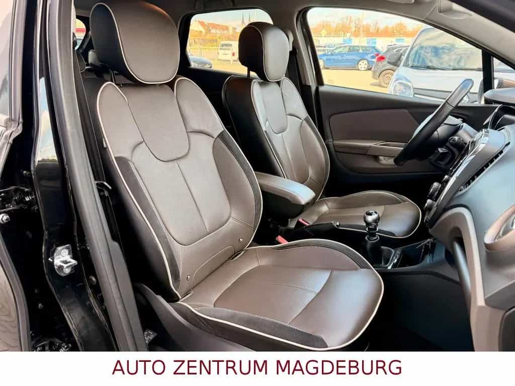 Renault Captur Elysee KLIMAAUT*NAV*LEDER*KAMERA 11/2015-photo-20