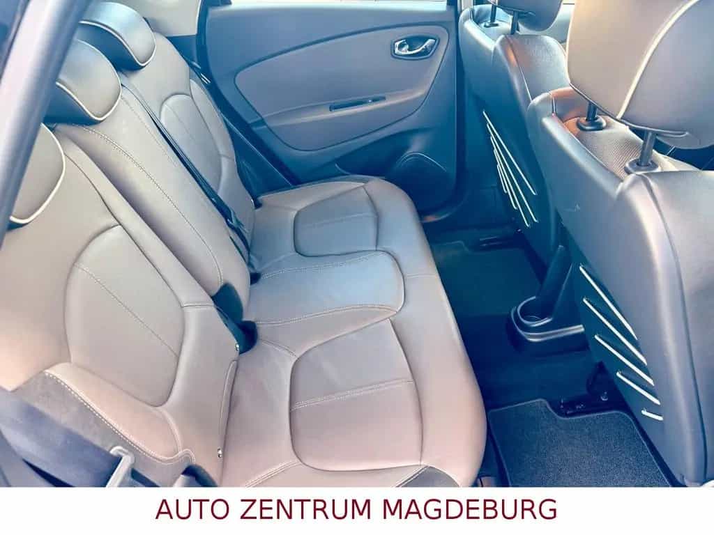 Renault Captur Elysee KLIMAAUT*NAV*LEDER*KAMERA 11/2015-photo-22
