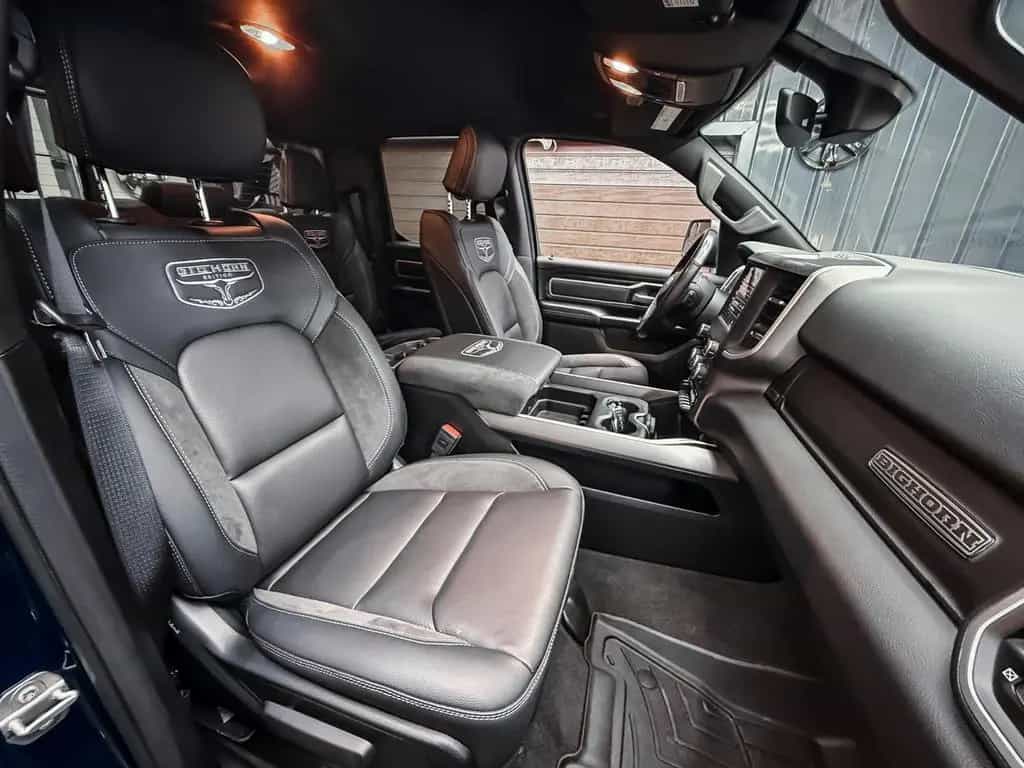 Dodge RAM BIG HORN 5.7L 4x4 LPG 12/2022-photo-18