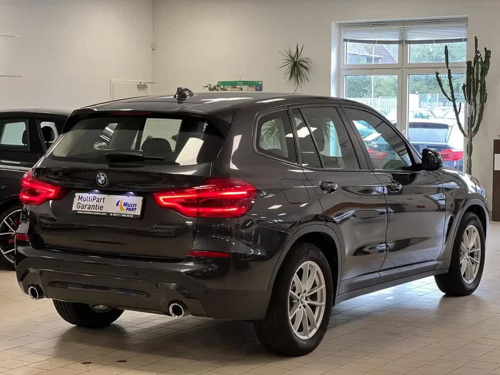 BMW X3 xDrive 20d Aut/Navi/Brems&DriveAssist/WLAN 09/2020-photo-9
