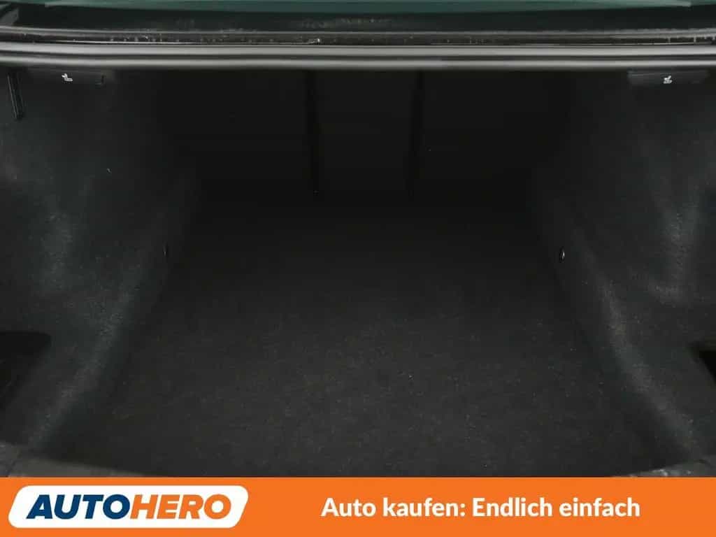 BMW 5 Series 520i Luxury Line*NAVI*TEMPO*PDC*SHZ*KLIMA* 01/2018-photo-17