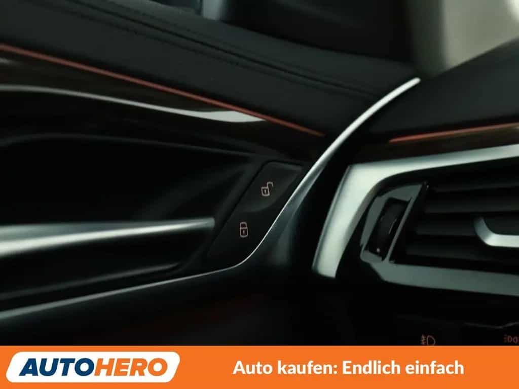 BMW 5 Series 520i Luxury Line*NAVI*TEMPO*PDC*SHZ*KLIMA* 01/2018-photo-29