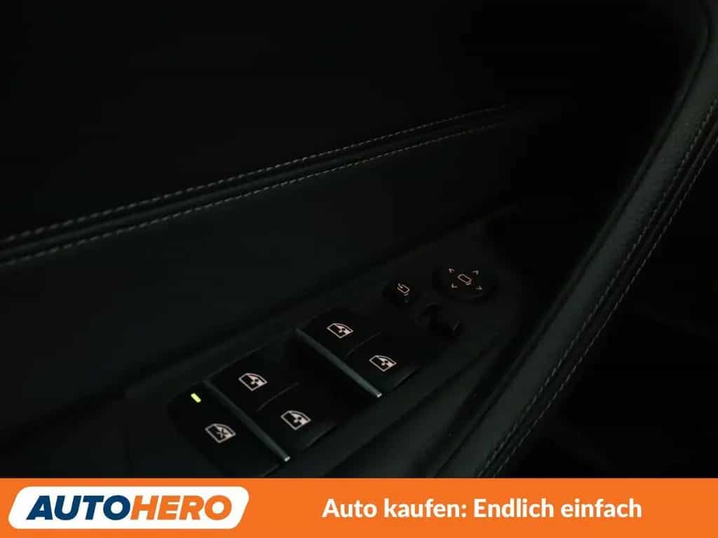 BMW 5 Series 520i Luxury Line*NAVI*TEMPO*PDC*SHZ*KLIMA* 01/2018-photo-30