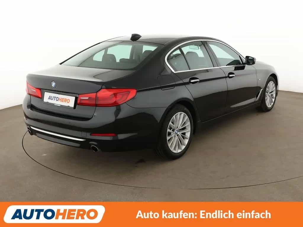 BMW 5 Series 520i Luxury Line*NAVI*TEMPO*PDC*SHZ*KLIMA* 01/2018-photo-5