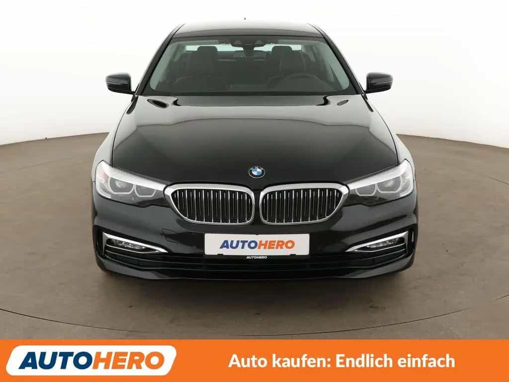 BMW 5 Series 520i Luxury Line*NAVI*TEMPO*PDC*SHZ*KLIMA* 01/2018-photo-8