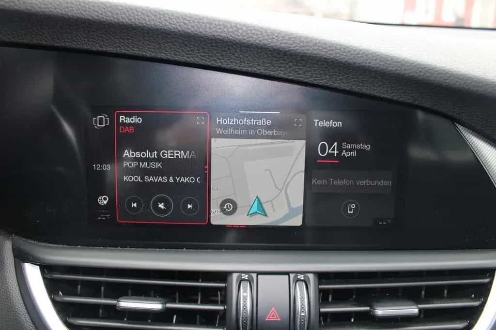 Alfa Romeo Giulia Veloce Q4 Matrix-LED 05/2023-photo-11
