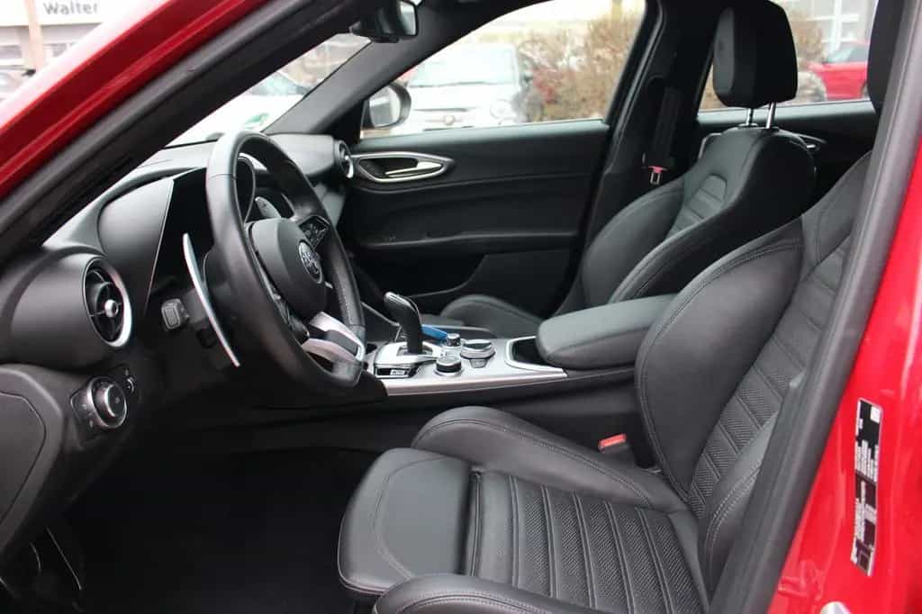 Alfa Romeo Giulia Veloce Q4 Matrix-LED 05/2023-photo-8