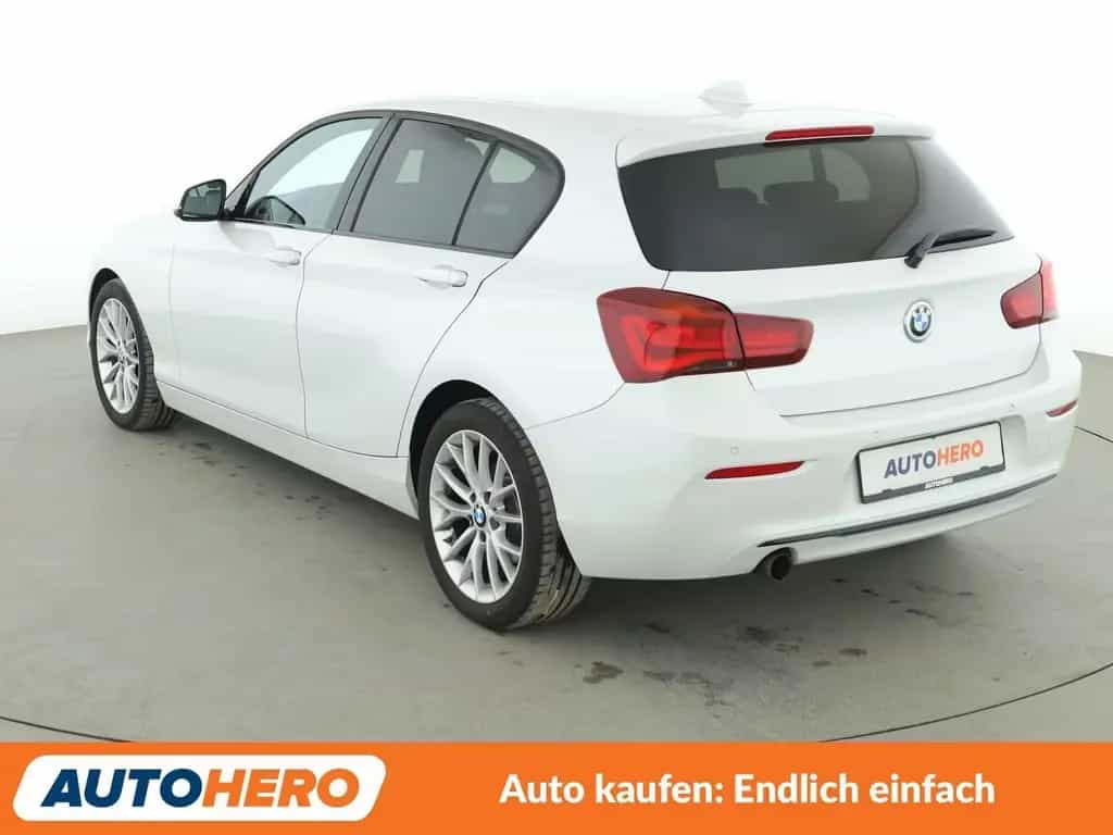 BMW 118 i Edition Sport Line Shadow Aut.*NAVI*PDC*SHZ* 11/2018-photo-3