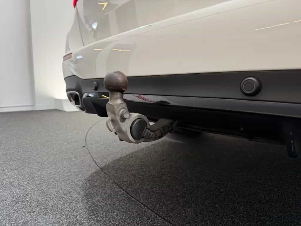 Mercedes-Benz E 220 d *AMG LINE*NIGHT-MULTIBEAM-360°-AHK-MEMORY 05/2019-photo-11