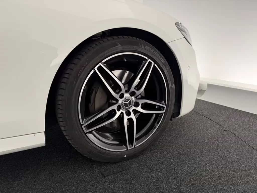 Mercedes-Benz E 220 d *AMG LINE*NIGHT-MULTIBEAM-360°-AHK-MEMORY 05/2019-photo-13