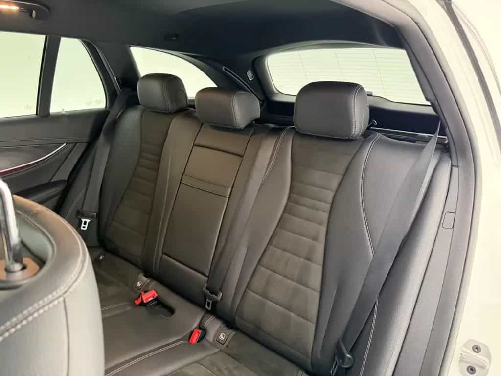 Mercedes-Benz E 220 d *AMG LINE*NIGHT-MULTIBEAM-360°-AHK-MEMORY 05/2019-photo-29
