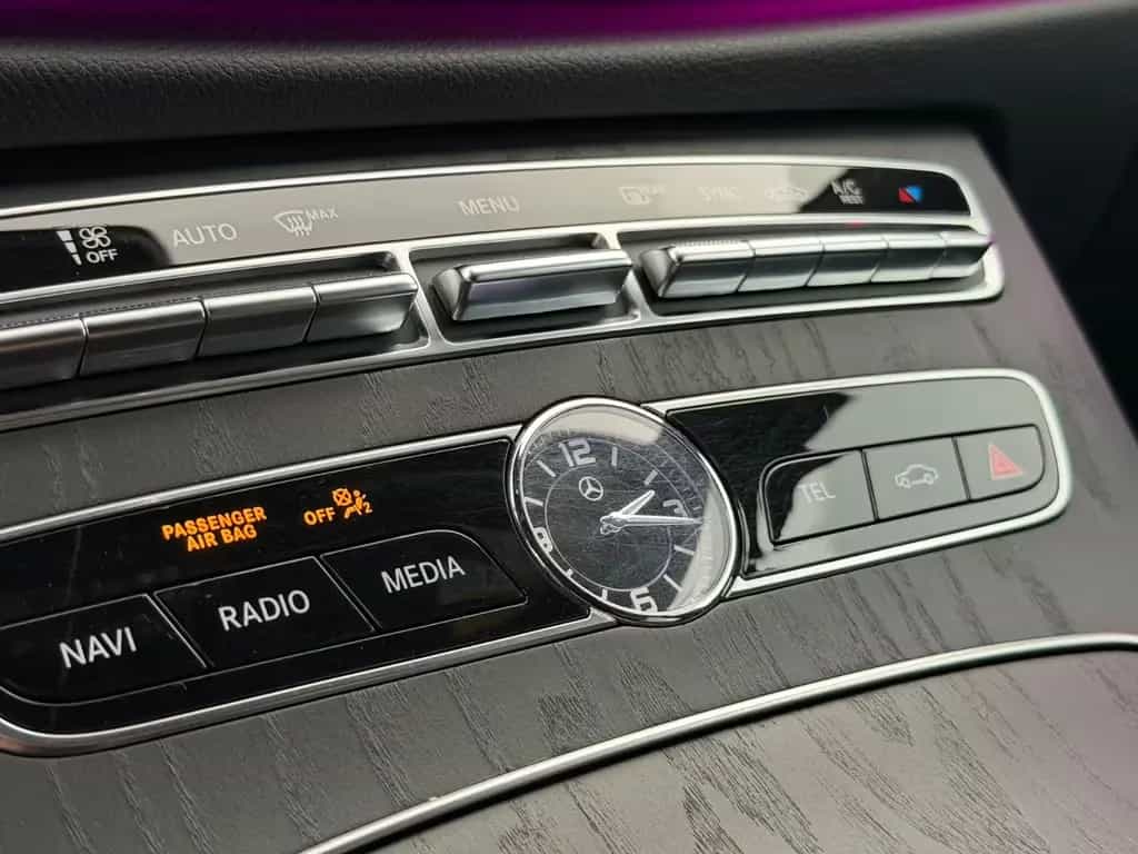 Mercedes-Benz E 220 d *AMG LINE*NIGHT-MULTIBEAM-360°-AHK-MEMORY 05/2019-photo-44