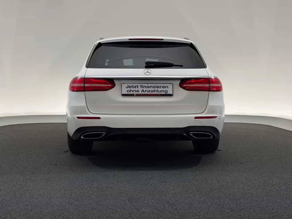 Mercedes-Benz E 220 d *AMG LINE*NIGHT-MULTIBEAM-360°-AHK-MEMORY 05/2019-photo-5