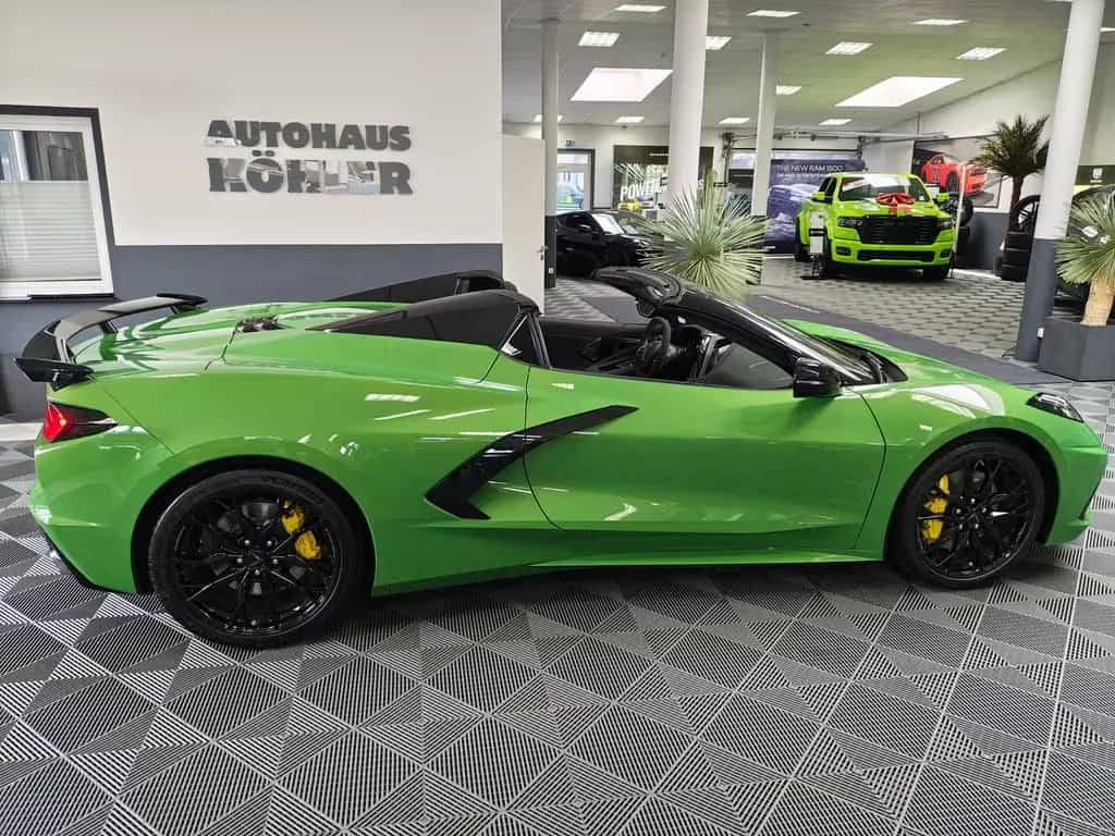 Corvette C8 Cabrio 3LT 2026 Vollausstattung!!!! HUD 360° null-photo-1