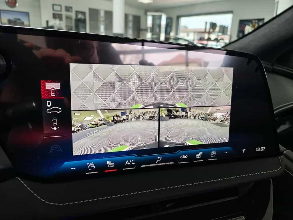 Corvette C8 Cabrio 3LT 2026 Vollausstattung!!!! HUD 360° null-photo-20