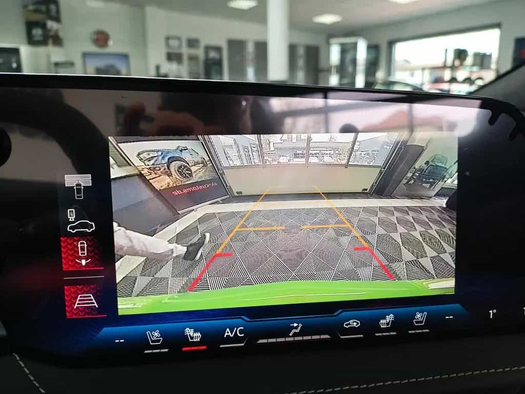 Corvette C8 Cabrio 3LT 2026 Vollausstattung!!!! HUD 360° null-photo-21