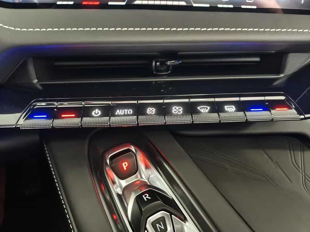 Corvette C8 Cabrio 3LT 2026 Vollausstattung!!!! HUD 360° null-photo-24