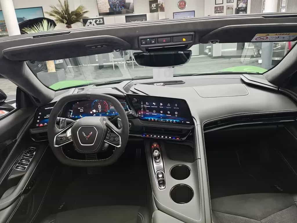 Corvette C8 Cabrio 3LT 2026 Vollausstattung!!!! HUD 360° null-photo-8