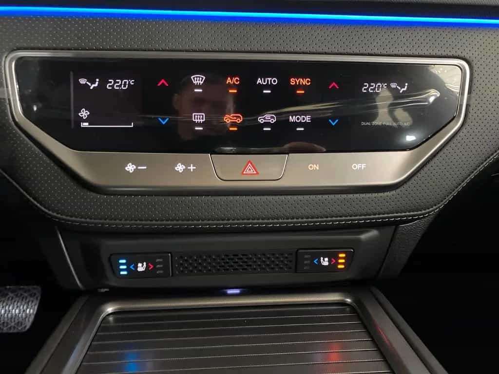 KGM Rexton Black 2,2d 8AT +4WD+360°+LED+ACC null-photo-24