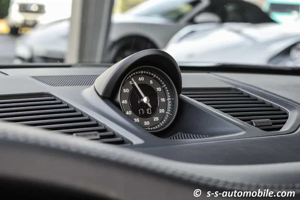 Porsche 992 Carrera S Cabrio Chrono Hinterachslenkung 04/2020-photo-26