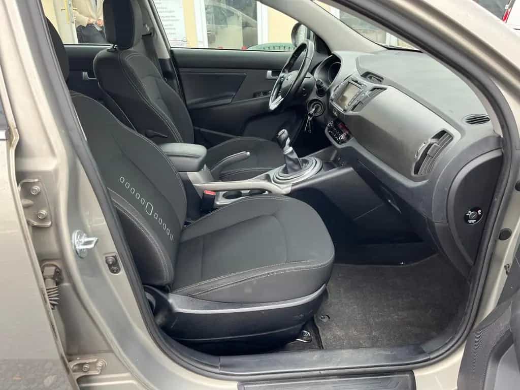 Kia Sportage Attract 2WD 1.6 GDI Navi Kamera Tempoma 03/2014-photo-25