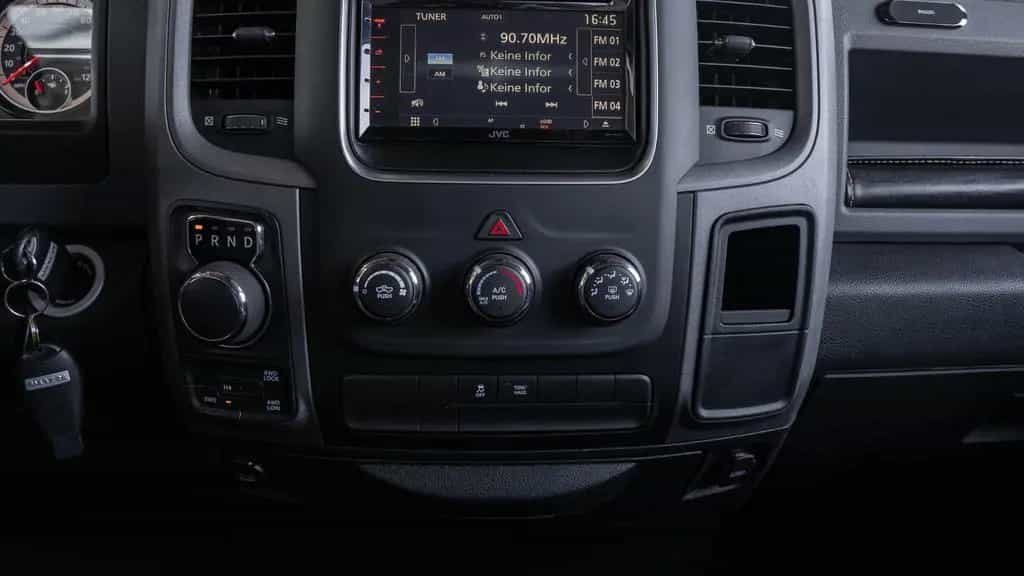 Dodge RAM 1500 5.7 QUAD CAB *ALLRAD*KAMERA* 11/2018-photo-21