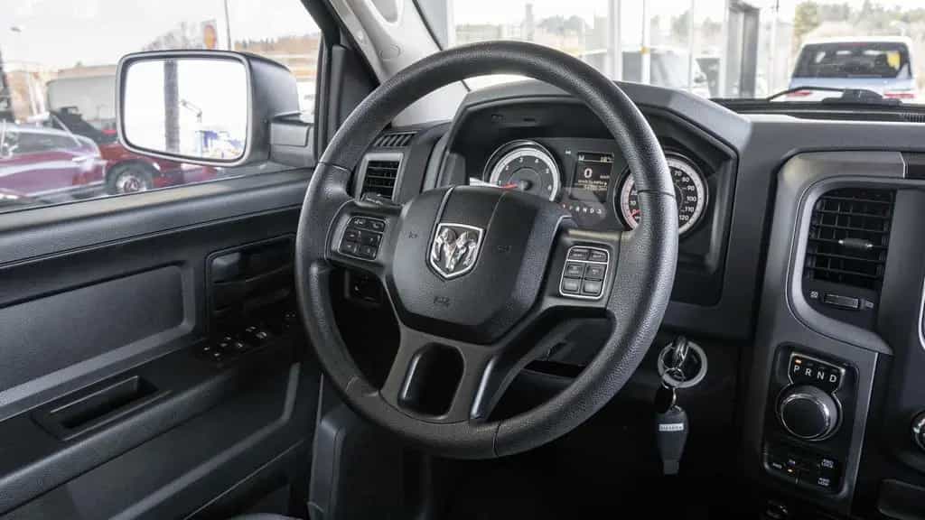 Dodge RAM 1500 5.7 QUAD CAB *ALLRAD*KAMERA* 11/2018-photo-27