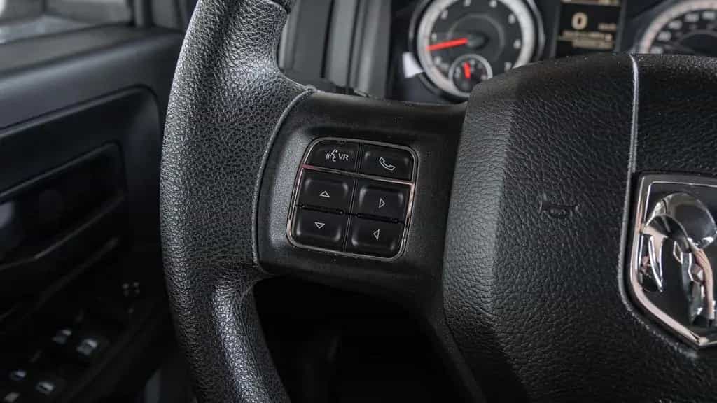 Dodge RAM 1500 5.7 QUAD CAB *ALLRAD*KAMERA* 11/2018-photo-29