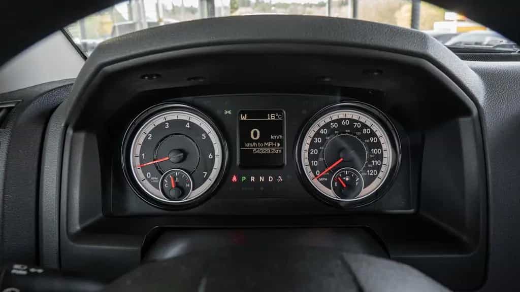 Dodge RAM 1500 5.7 QUAD CAB *ALLRAD*KAMERA* 11/2018-photo-31