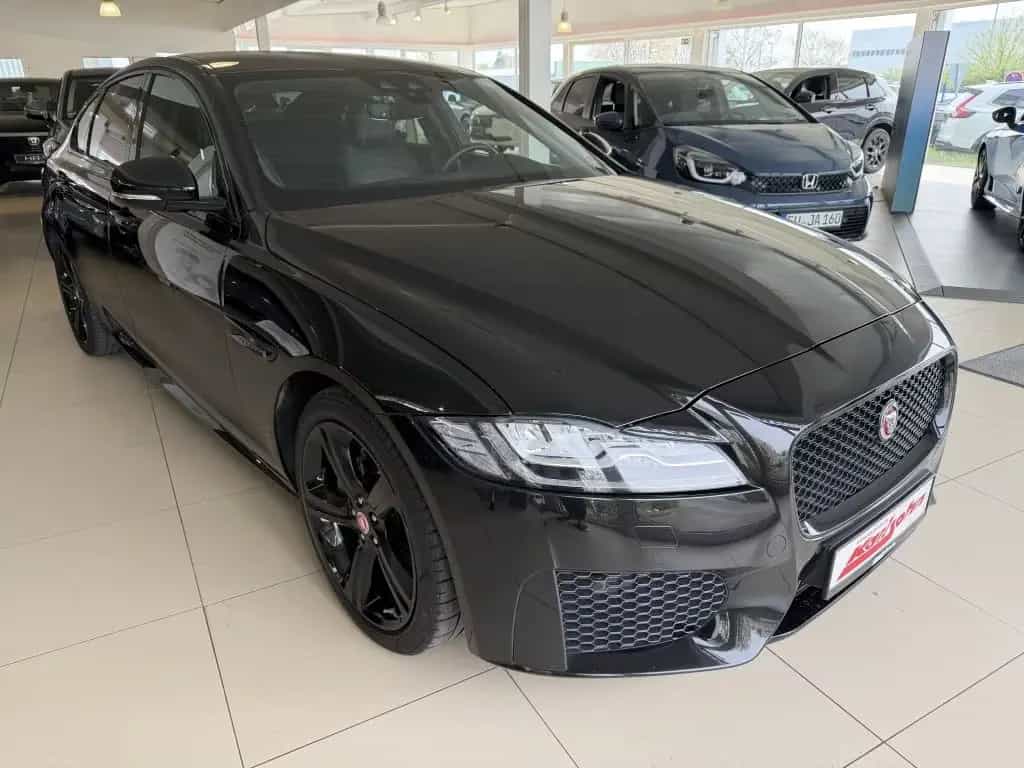 Jaguar XF 20d Aut. Chequered Flag 02/2021-photo-0