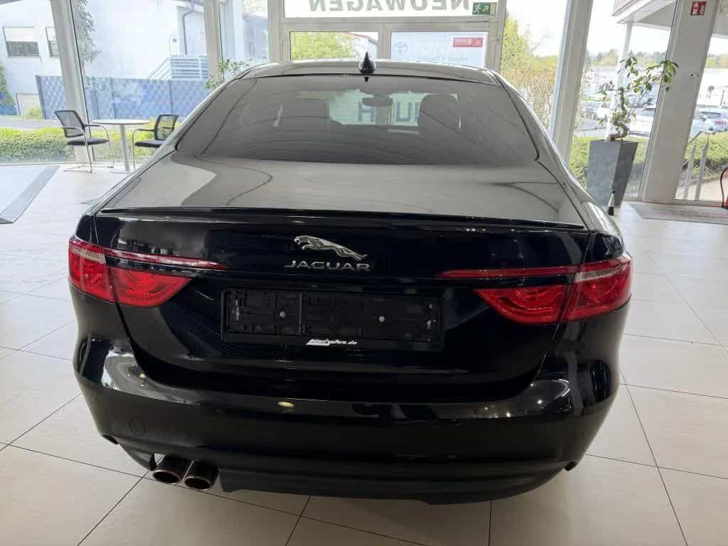 Jaguar XF 20d Aut. Chequered Flag 02/2021-photo-6