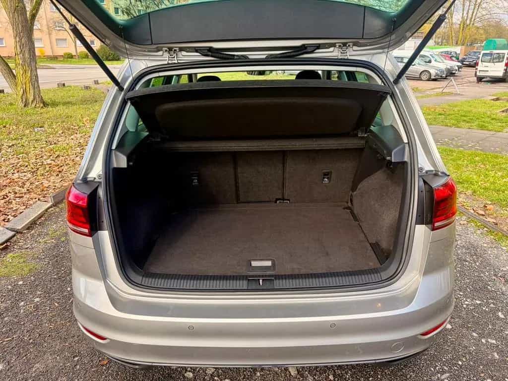 Volkswagen Golf Sportsvan VII IQ.DRIVE / 59.600 km / Navi 07/2019-photo-15
