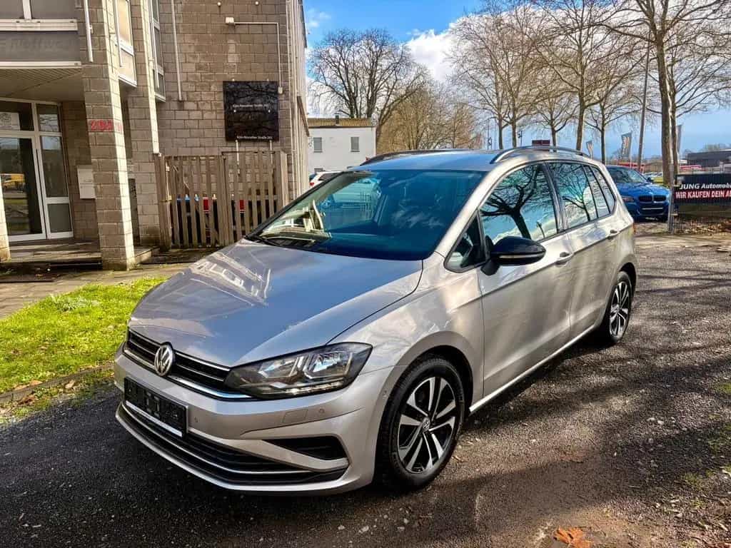 Volkswagen Golf Sportsvan VII IQ.DRIVE / 59.600 km / Navi 07/2019-photo-3