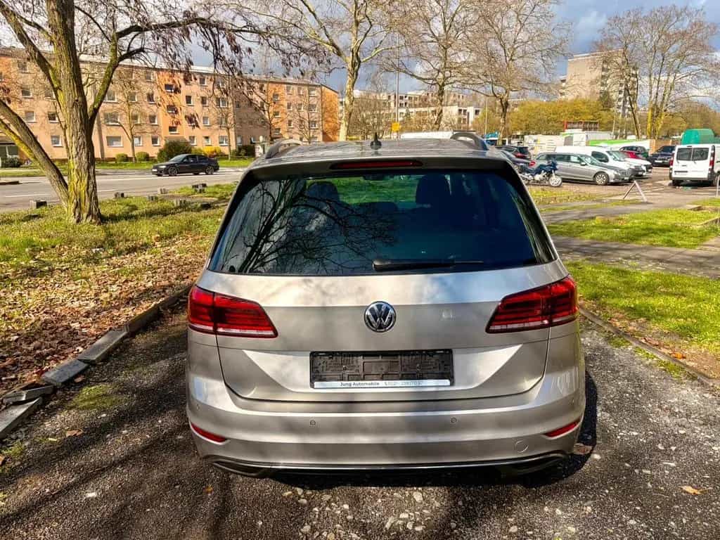Volkswagen Golf Sportsvan VII IQ.DRIVE / 59.600 km / Navi 07/2019-photo-8