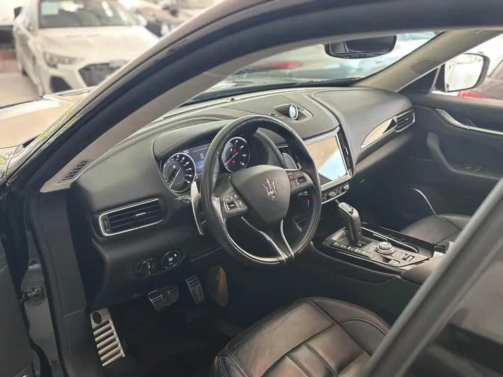 Maserati Levante GranSportSQ4 MATRIX HARMAN AHK PANO SOFT 03/2021-photo-18