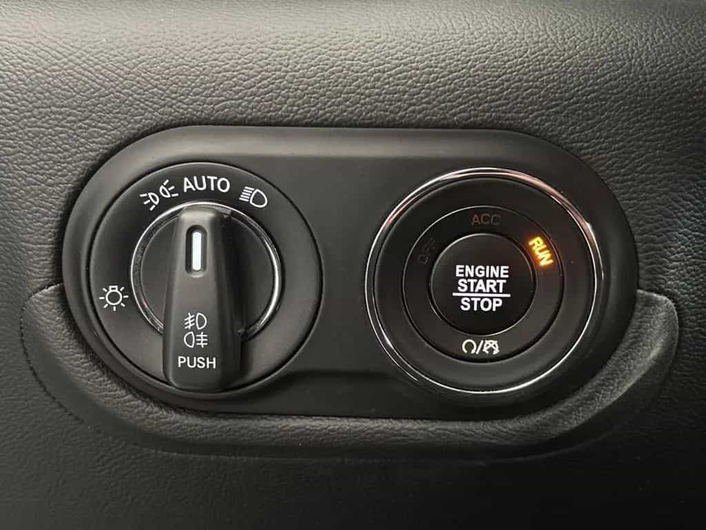 Maserati Levante GranSportSQ4 MATRIX HARMAN AHK PANO SOFT 03/2021-photo-23