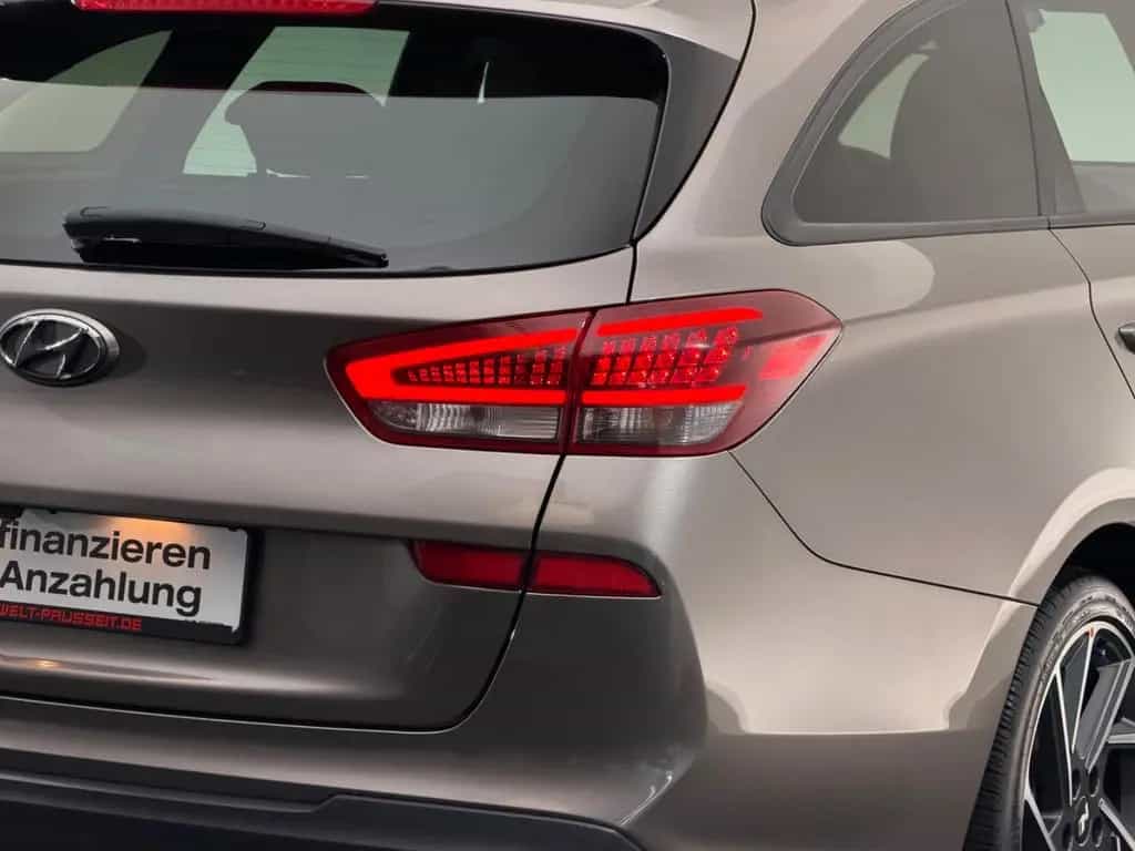 Hyundai i30 cw Mild-Hybrid*N LINE*LED-TEMPO-SHZ-LHZ-PDC 01/2022-photo-11