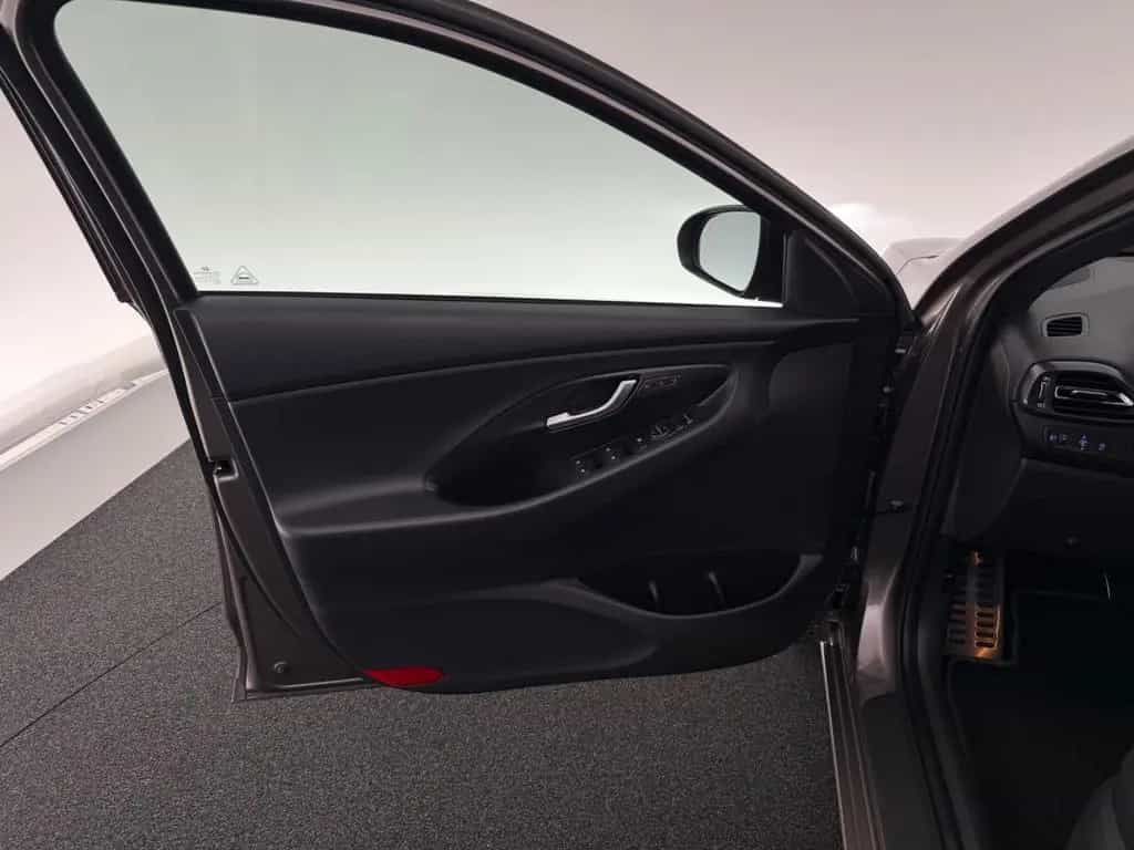 Hyundai i30 cw Mild-Hybrid*N LINE*LED-TEMPO-SHZ-LHZ-PDC 01/2022-photo-24