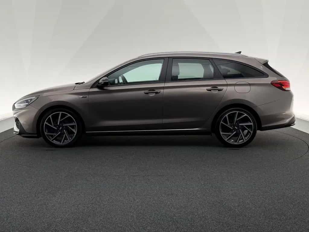 Hyundai i30 cw Mild-Hybrid*N LINE*LED-TEMPO-SHZ-LHZ-PDC 01/2022-photo-3