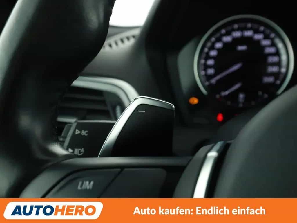 BMW 2 Series 220i M Sport Aut.*NAVI*PDC*SHZ*TEMPO* 05/2019-photo-27