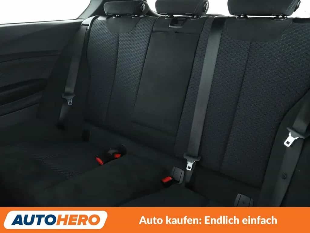 BMW M140 Special Edition Aut.*NAVI*TEMPO*LED*CAM*SH 09/2017-photo-13