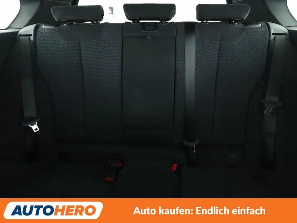 BMW M140 Special Edition Aut.*NAVI*TEMPO*LED*CAM*SH 09/2017-photo-15
